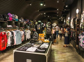 在服裝淡季,服裝店如何經營更盈利,以及怎樣服裝批發才好